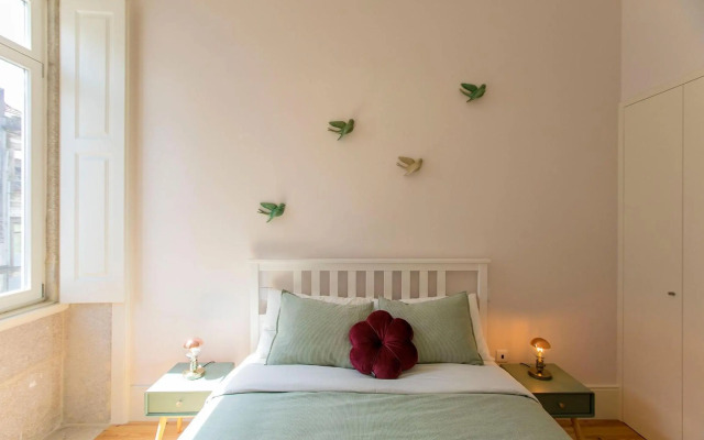 LovelyStay - 2BR Flat with AC in Duque de Loulé