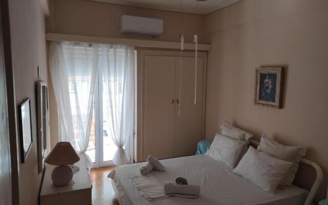 Nice studio apartment by the sea (AMA:00000005367)