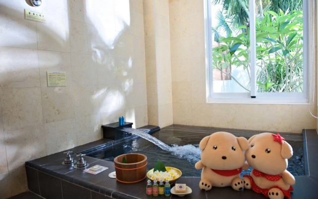 Papago International Resort