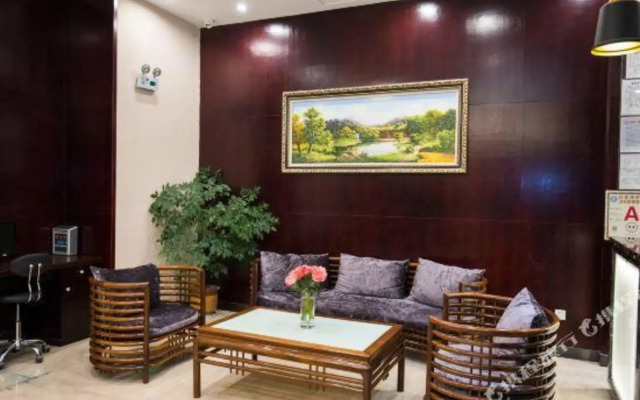 Jinquan Business Hotel (Yan'an Hospital Jiaosanqiao Metro Station)