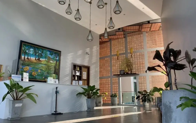 Atom Phuket Hotel