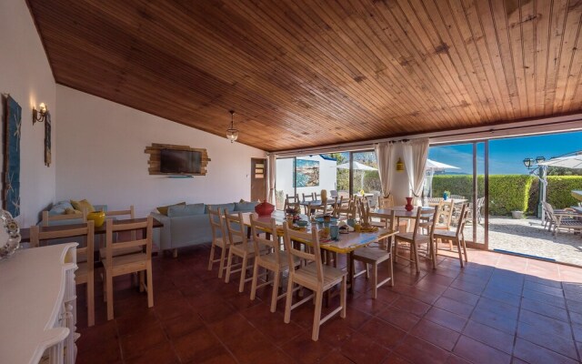 Ericeira Villa Surf Camp Hostel