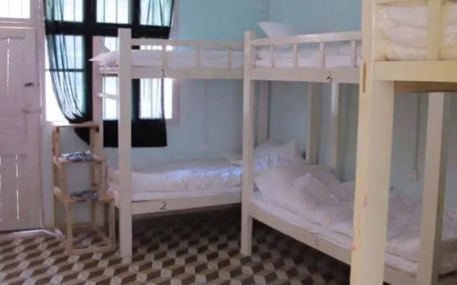 Recall Youth Hostel
