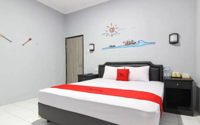 RedDoorz near Graha Saba UGM