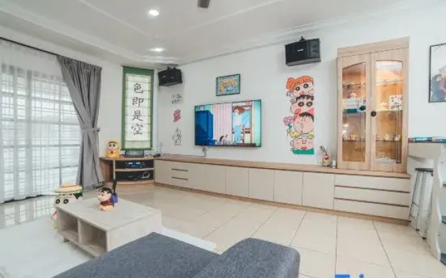 ShinChan Chill 14pax Homestay@Bukit Indah