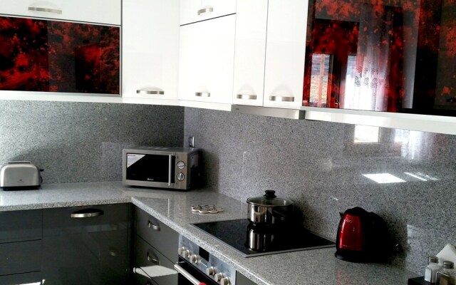 Mina's House