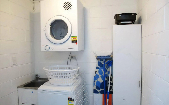 Apollo Jewel Beachfront Apartments