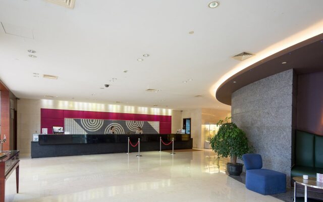 The Qube Hotel