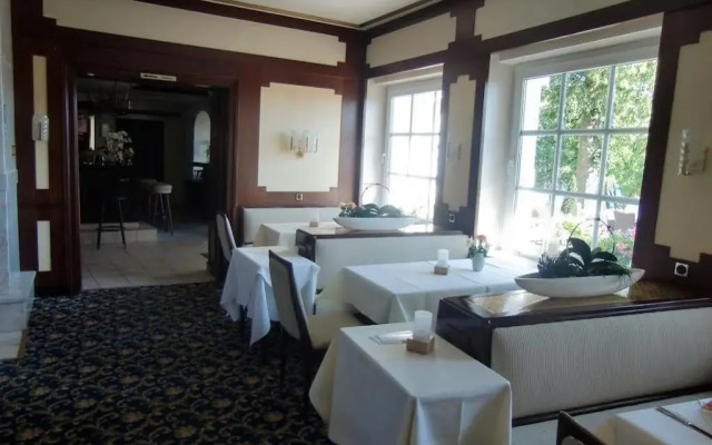 Hotel Seehof Am Sorpesee