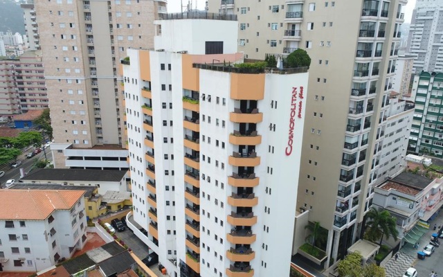 Cosmopolitan Praia Flat