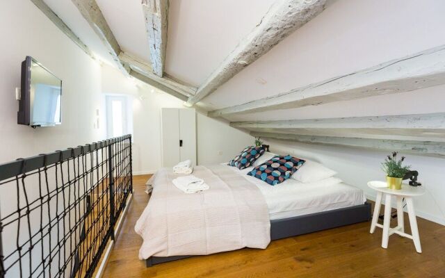 Cozy Montalbano Studios by Irundo