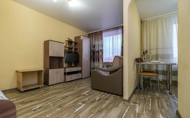 В гости на улице Челюскинцев 44