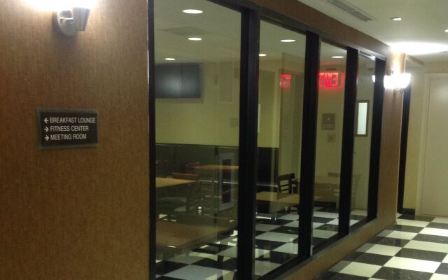 AirTrain Plaza Hotel JFK Airport