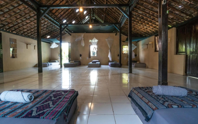 Losmanos Hostel