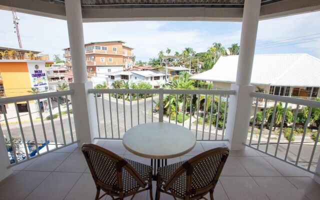 Tropical Suites Hotel