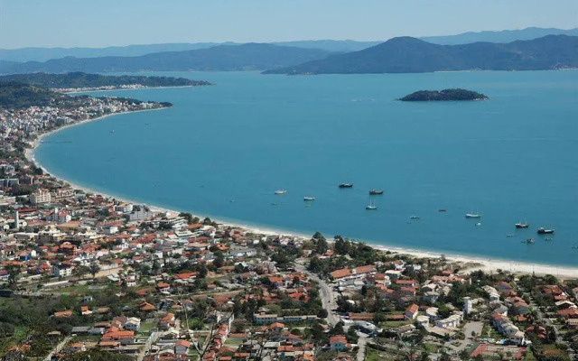 Praias Brancas Resort