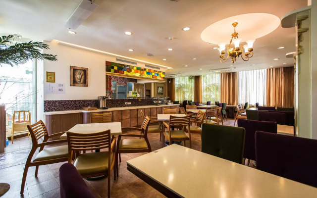 Yung Hwa Chun Hotel