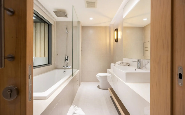 Loft Bangkok Hotel
