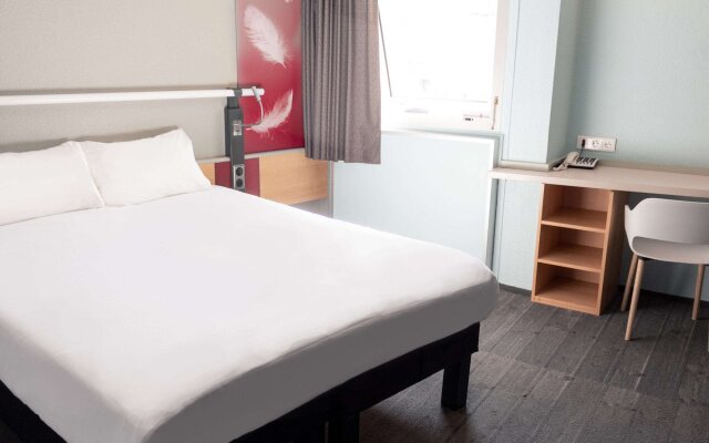 ibis Paris Gennevilliers