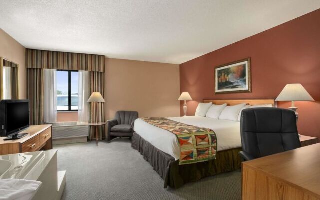 Baymont by Wyndham Sullivan