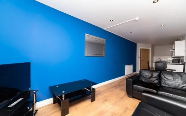 2 Bedroom Apartrment