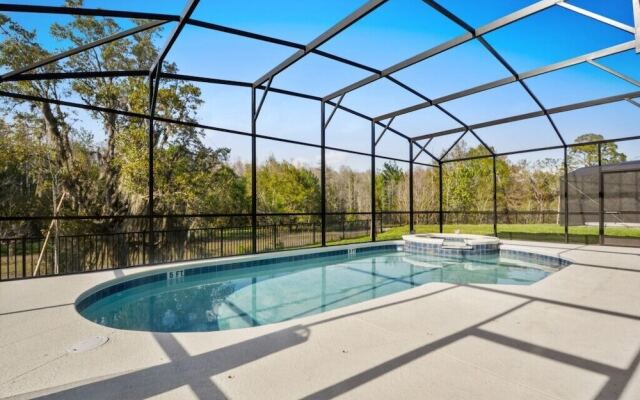 6 bedroom luxury home at Veranda Palms