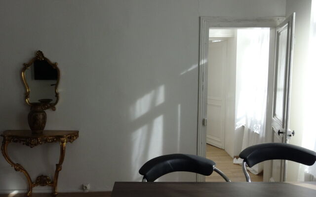 Nationale AppartHotel