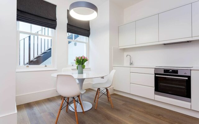 Contemporary Studio in Swiss Cottage