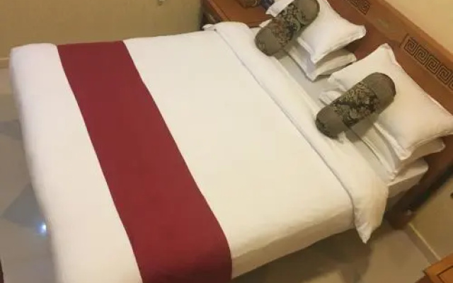 Safari Hotel