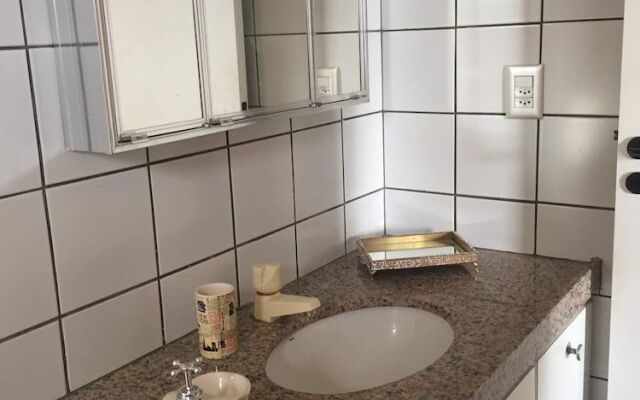 Apartamento mobiliado pertinho beira mar