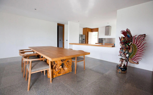 Jimbaran Balangan BeachFront Villa Nakar