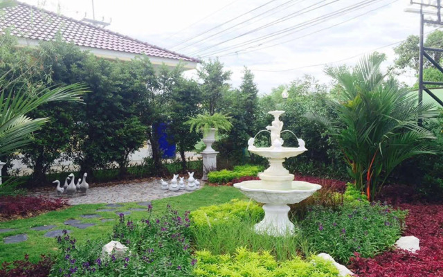 Arena Resort