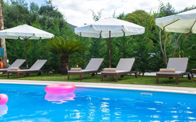 Ano Aparthotel