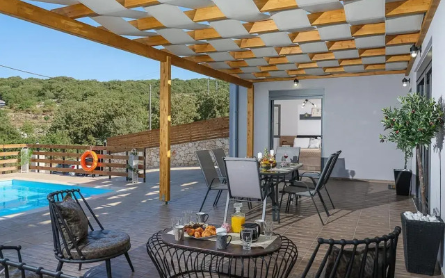 Villa Eleonas With Private Swimming Pool