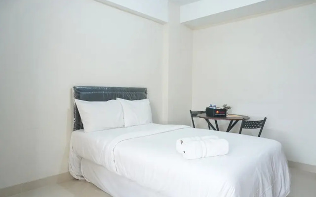 Fully Furnished Studio at Green Park View Apartment