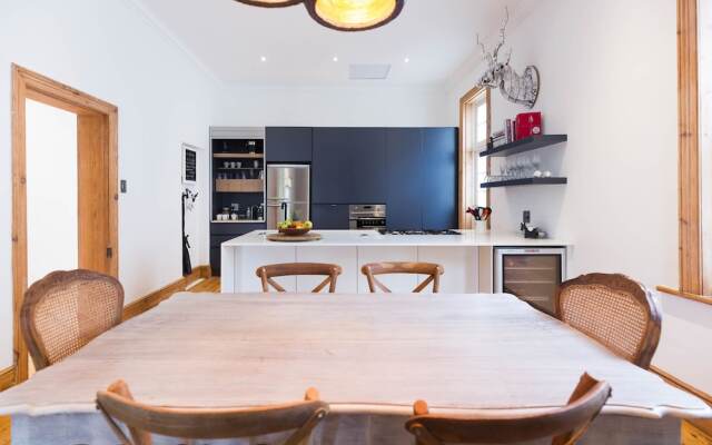 Sydney Green Point Villa