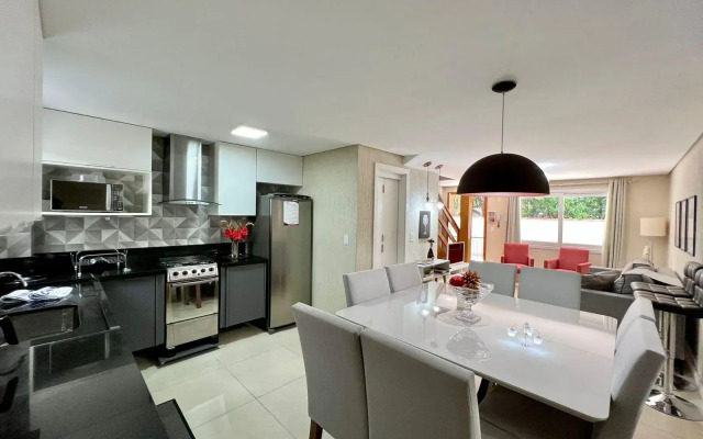 Casa com 2 Suites em Canela 900M do Centro
