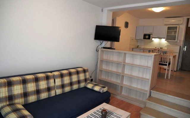 Forna - Free Parking - A1