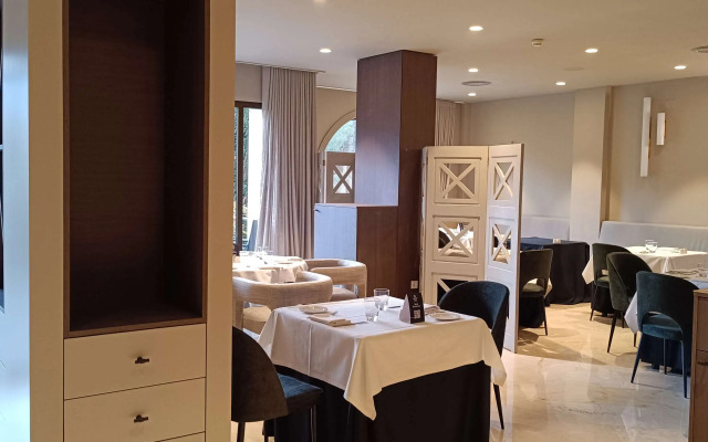 Best Western Premier CMC Girona