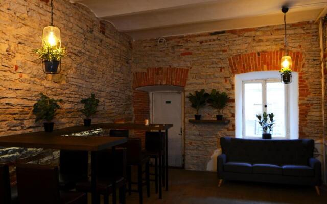 The Monks Bunk Hostel & Bar
