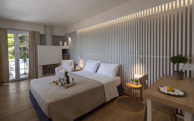 Atrium Hotel