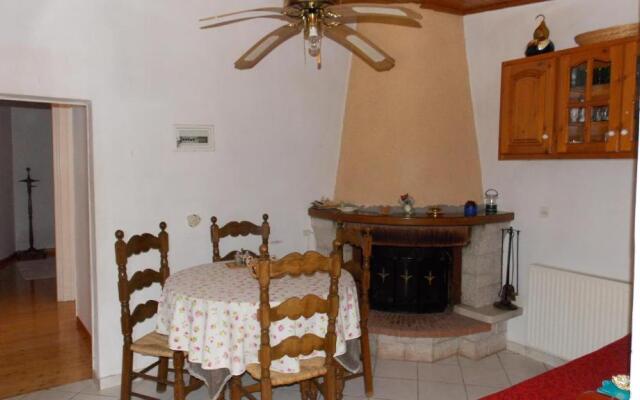 Lamda's House Agii Deka Corfu
