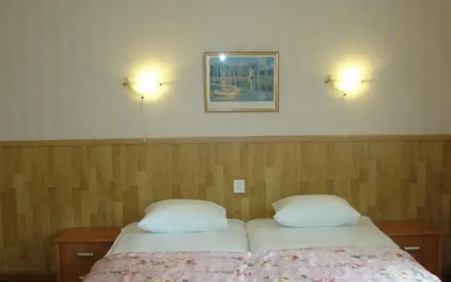 Ringi Apartments