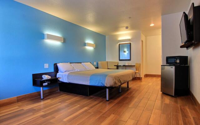 Motel 6 Rockport, TX