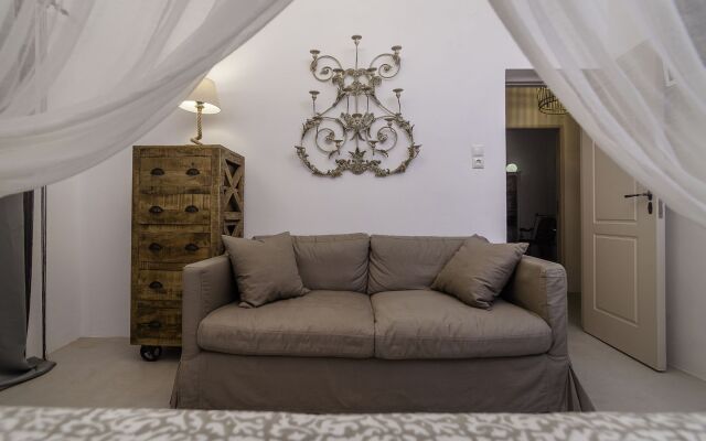 Rock Villas - Emporio | Pool, Jacuzzi, Castle View