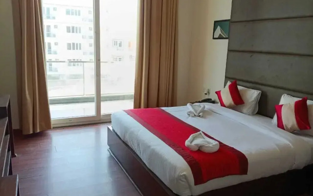 Hotel Florence and Banquets By Elite Sol