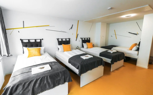 Designer hostel room for 4 2D