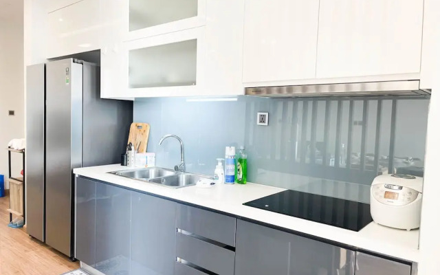 Luna's House Luxury Apartment at Vinhomes Metropolis