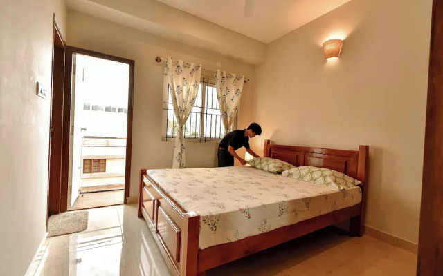 Ega Orchid Luxury by HomeSlice