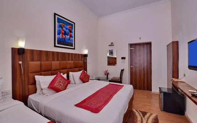 Hotel Dolphinn Agra